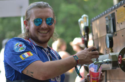 Önkiszolgáló mobil sörcsapoló